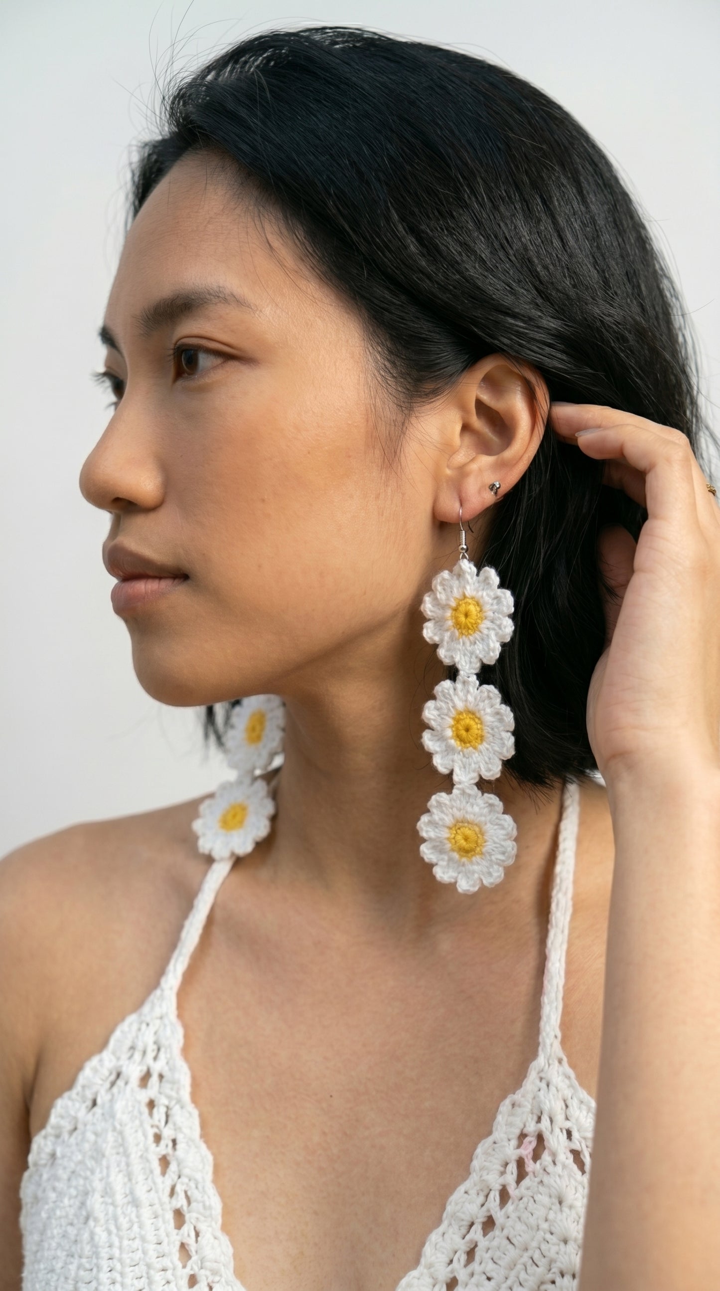 Astra Daisy Drop Earrings